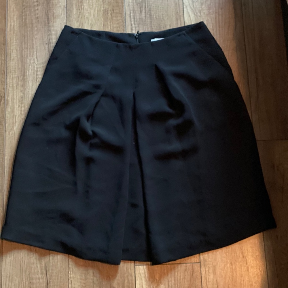 Vince Pleated skirt
